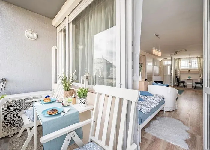 Liszt Ferenc Square Panorama *